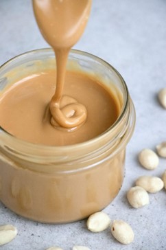 Peanut Butter: Know the Benefits and Risks for Dogs